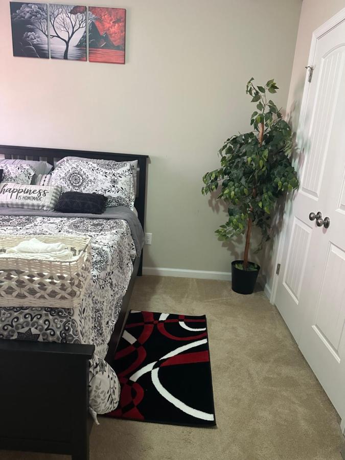 Zees Private Room Норфолк Екстериор снимка