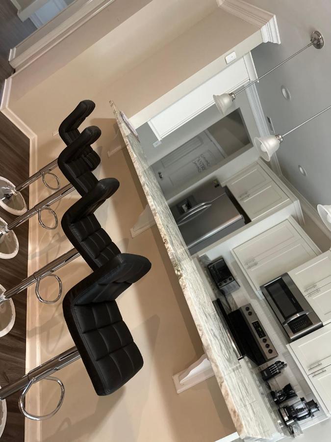Zees Private Room Норфолк Екстериор снимка